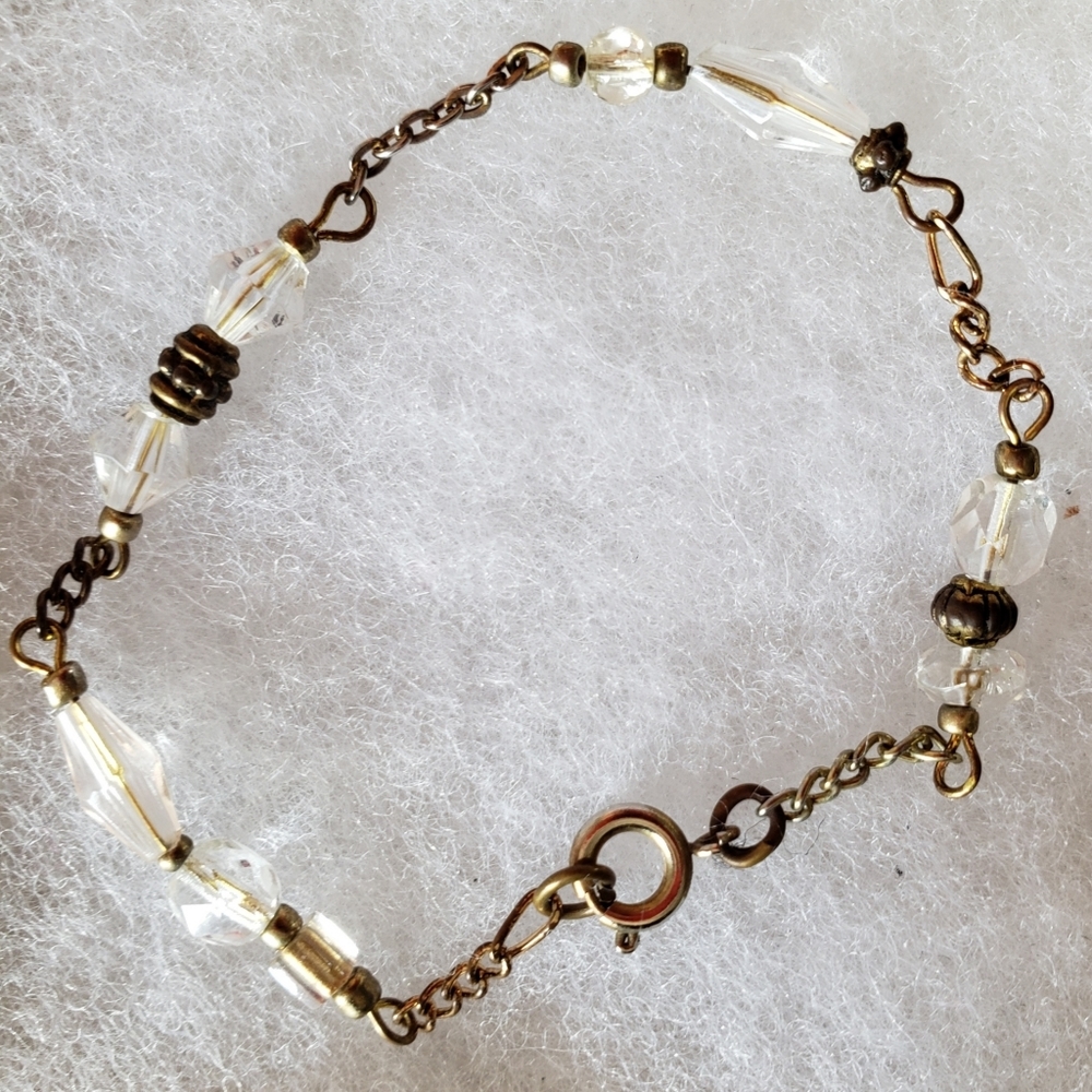 New Handcrafted 7” Clear Beaded with Silver Chain Bracelet